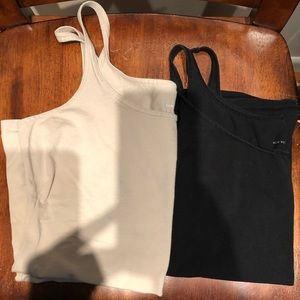 2 tanks/ camis